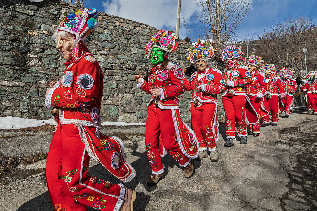Aostatal, Allein, Italien, Der historische Karneval der Coumba Freida