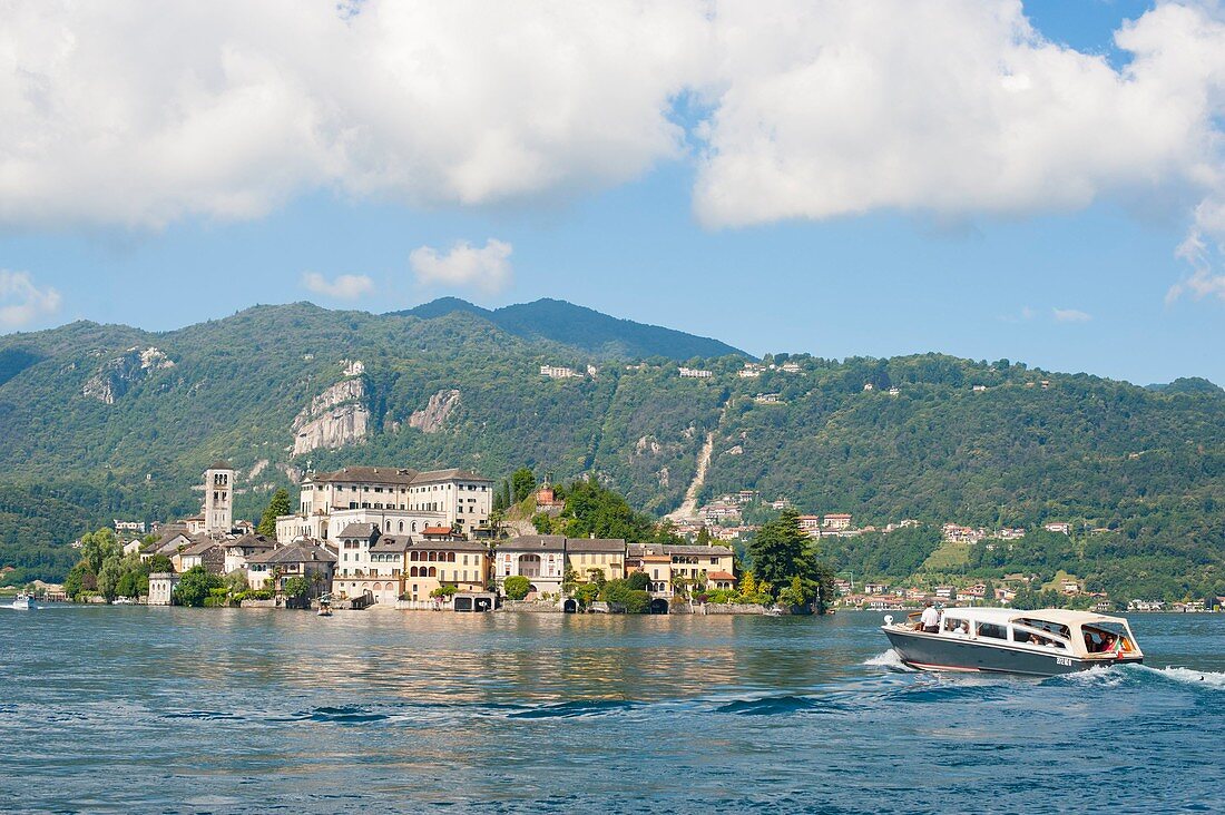 Italy, Piemonte, Orta lake, Orta San Giulio, San Giulio island and its 12th century monastery