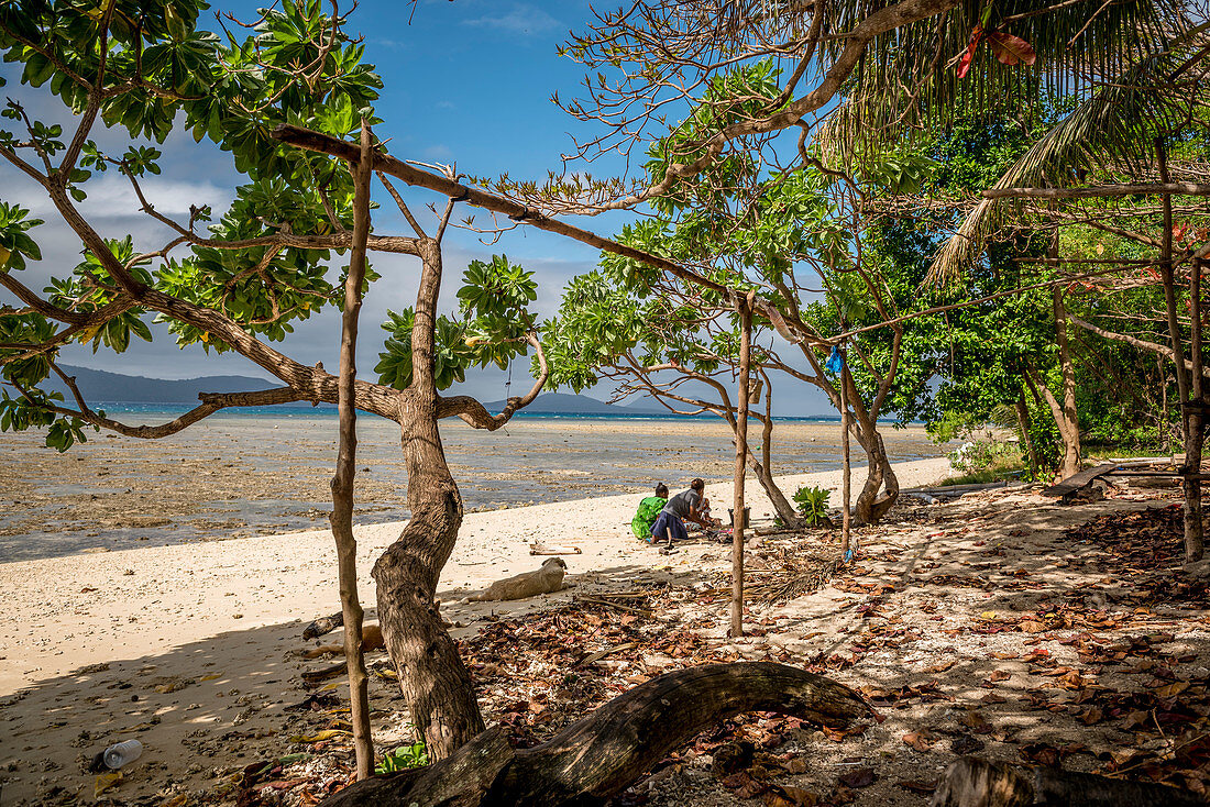 Young women on the beach on Efate, Vanuatu, South Pacific, Oceania