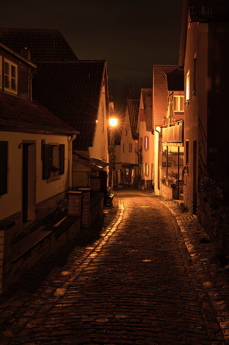 Nocturnal view of the Raitzengasse from Sulzfeld am Main, Kitzingen, Lower Franconia, Franconia, Bavaria, Germany, Europe