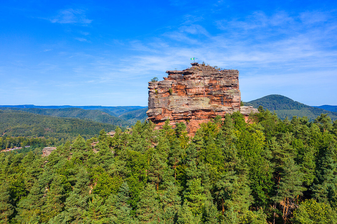 Luftaufnahme des Asselsteins bei Annweiler, Wasgau, Pfälzer Wald, Rheinland-Pfalz, Deutschland