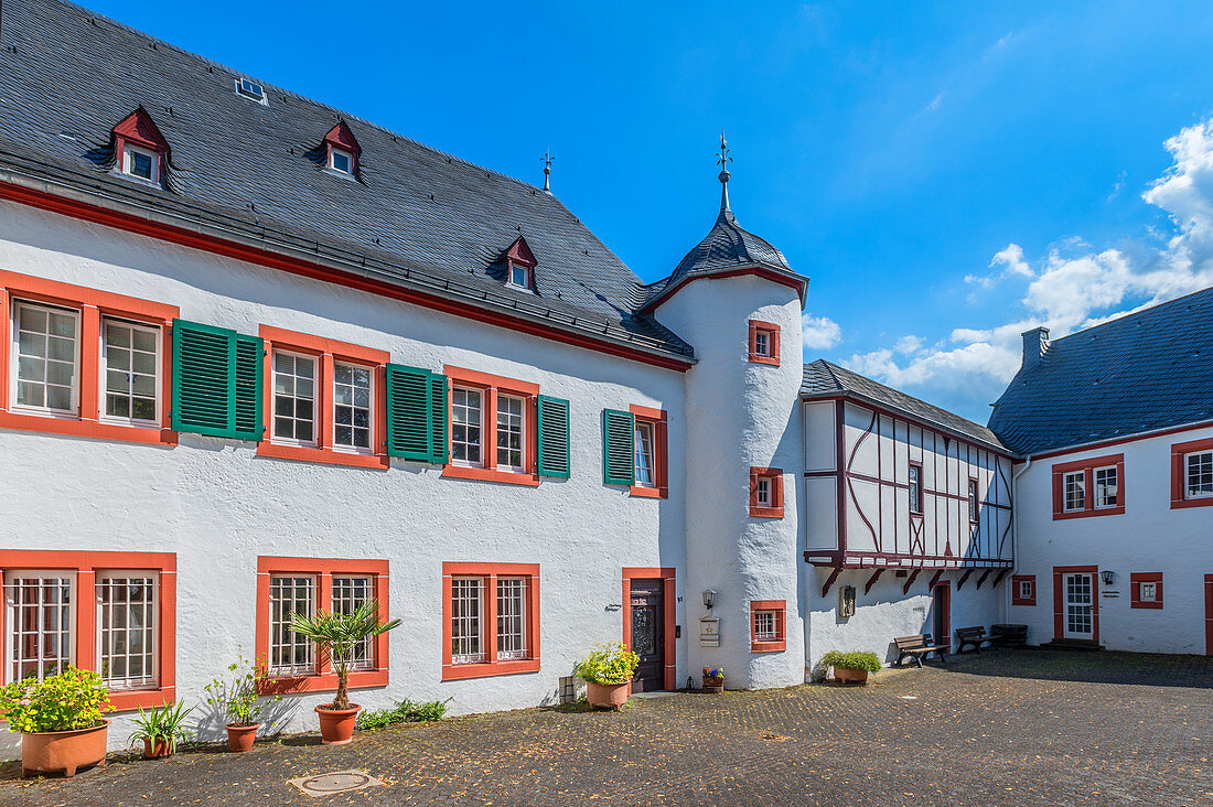 Pfarrhaus von Kröv, Mosel, Rheinland-Pfalz, Deutschland