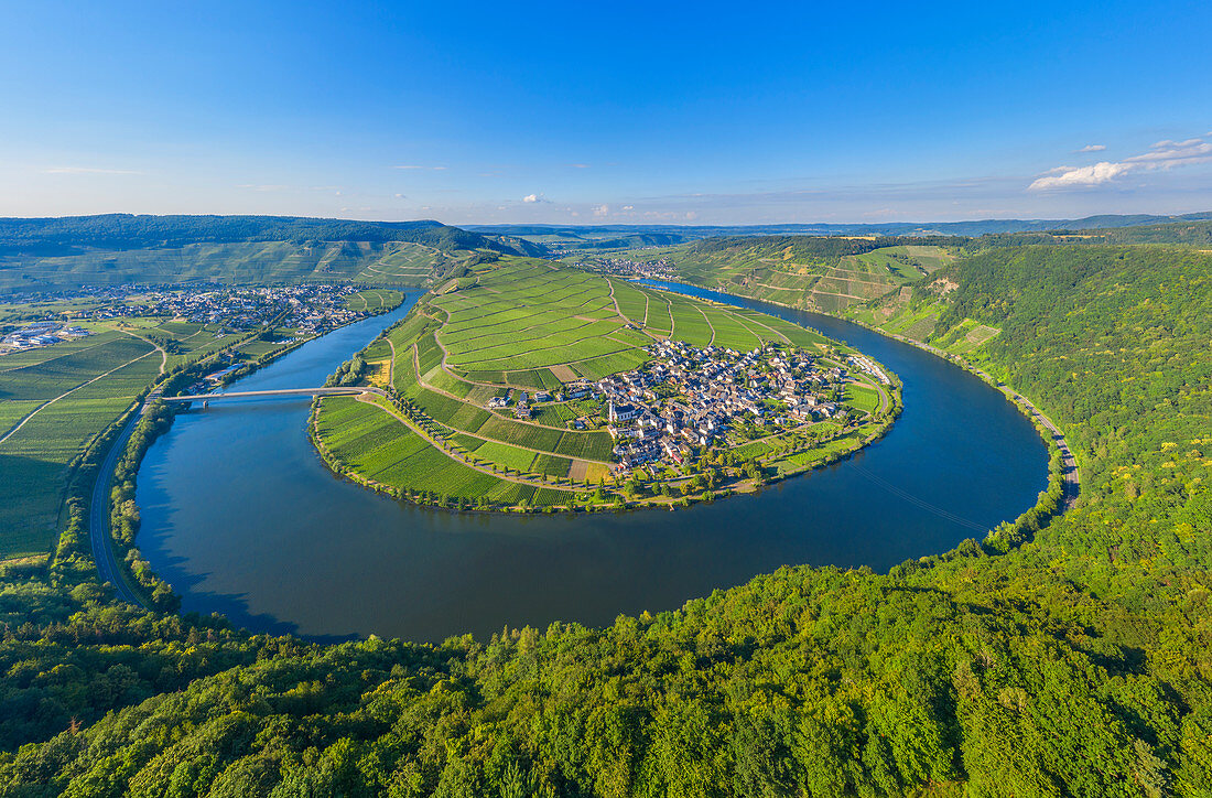 Aerial view of the Moselle loop at Minheim, Moselle, Rhineland-Palatinate, Germany