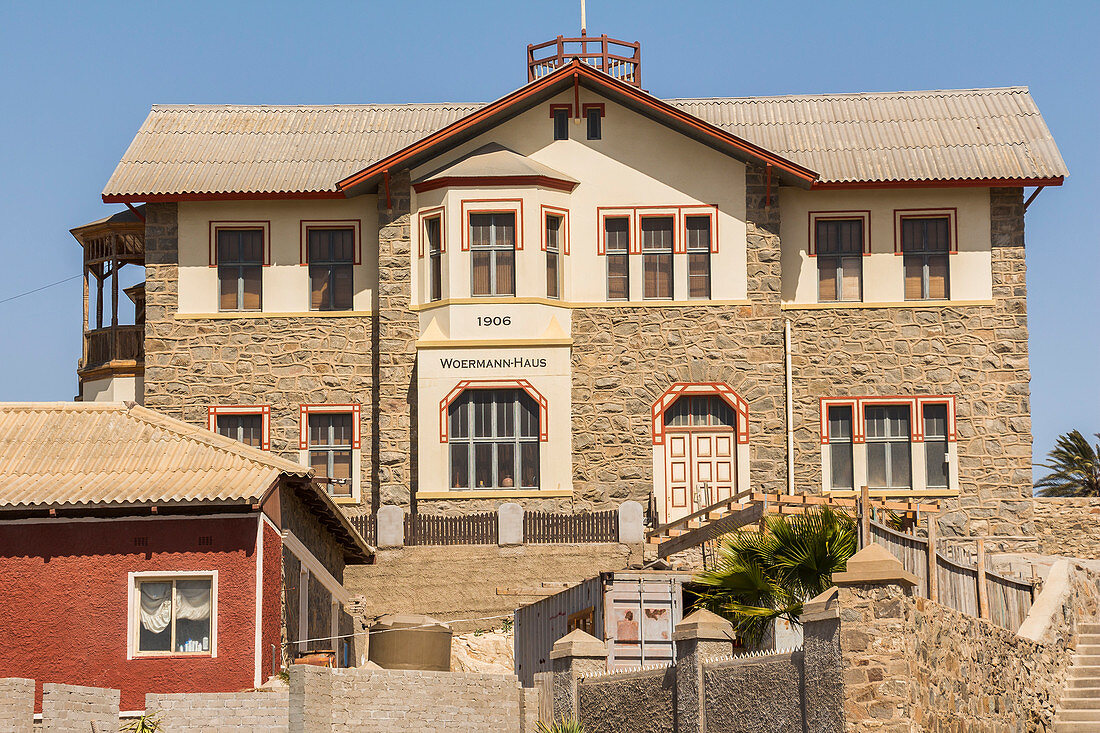 Woermannhaus from colonial times, Lüderitz, Namibia