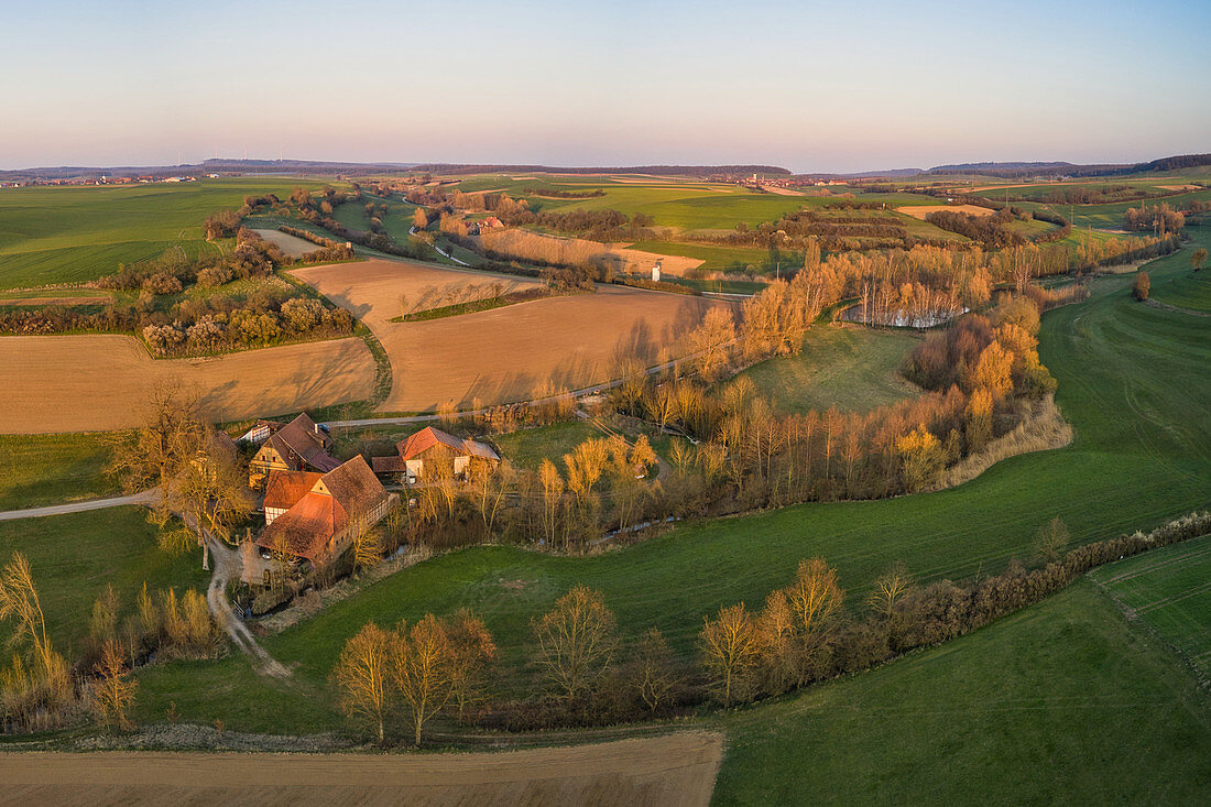 Blick auf die Nierenmühle im Breitbachtal, Mönchsondheim, Dornheim, Nenzenheim, Kitzingen, Unterfranken, Franken, Bayern, Deutschland, Europa