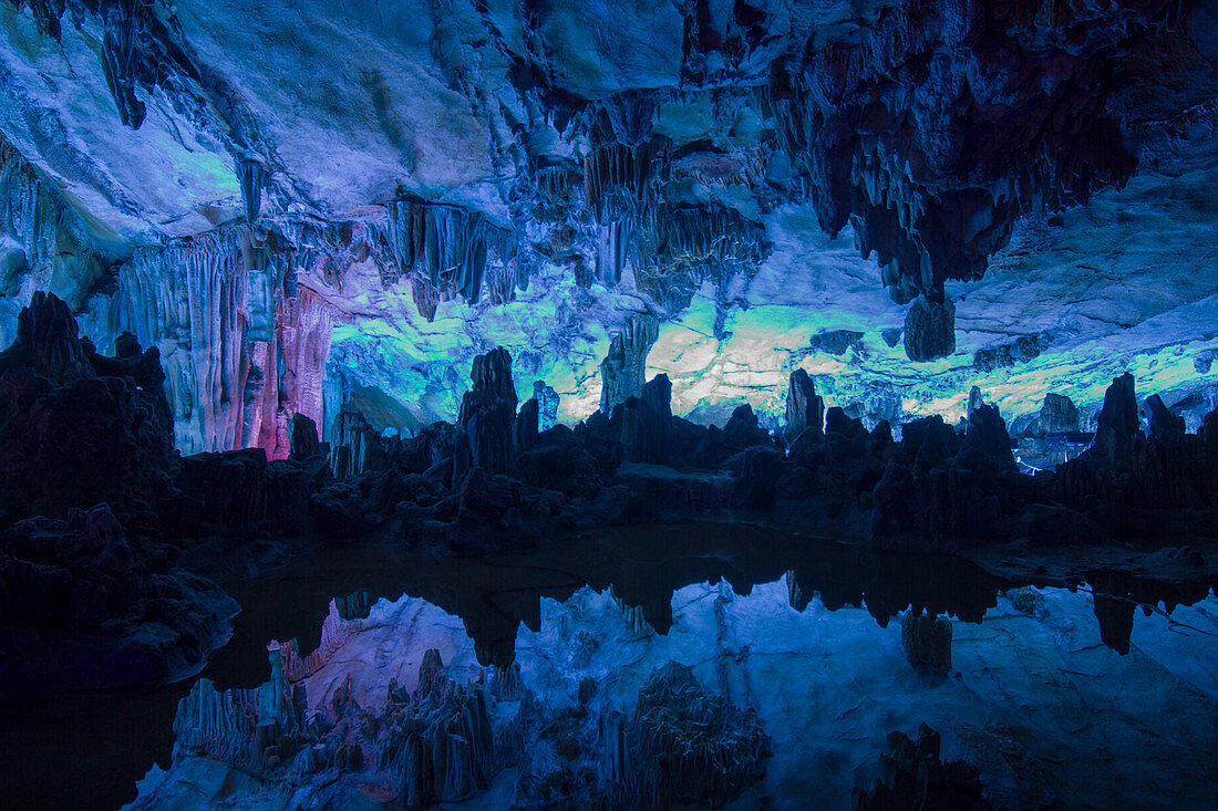 Reed Flute Caves - lit by coloured lights Guilin Region Guangxi, China LA008173 