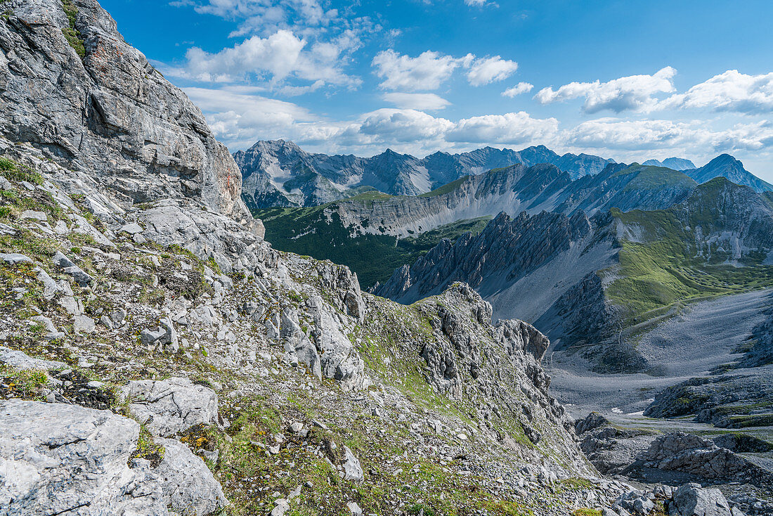 Die Bergstation am Hafelekar über der Stadt von Innsbruck, Tirol, Österreich