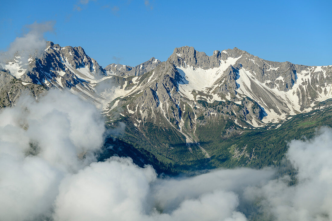 Wolkenstimmung an den Schafalpenköpfen, vom Himmelschrofen, Allgäuer Alpen, Allgäu, Schwaben, Bayern, Deutschland