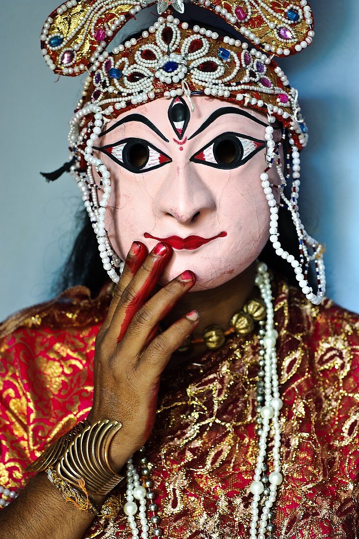 Seraikela Chhau Tänzerin, Indien