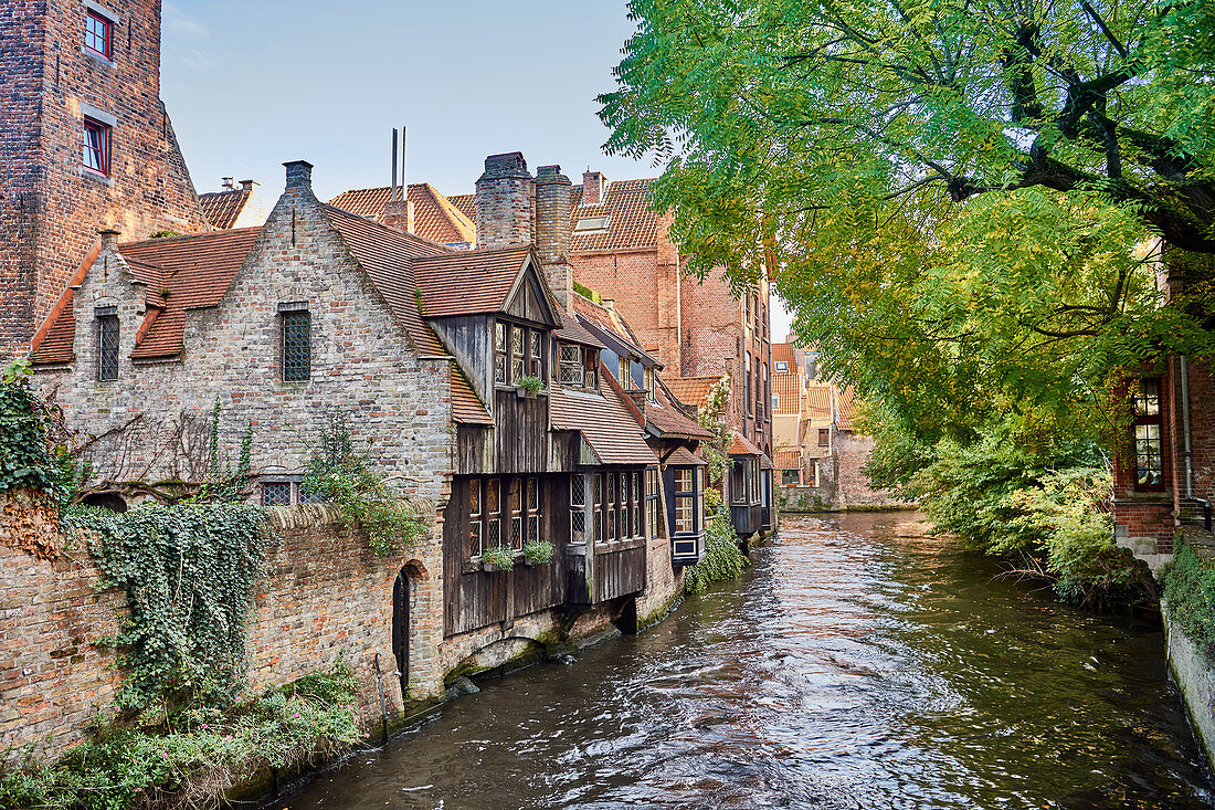 Blick von der Steenstraat Quarter auf das Hotel Bonifacius, Brügge, Belgien