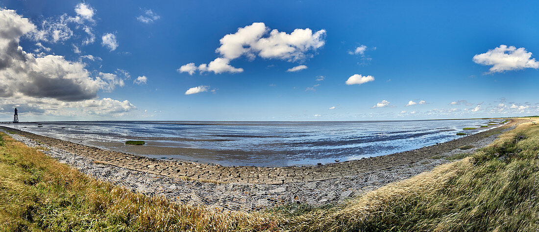 Panoramic view of the North Sea at Dorum-Neufeld with the Obereversand lighthouse, Lower Saxony, Germany
