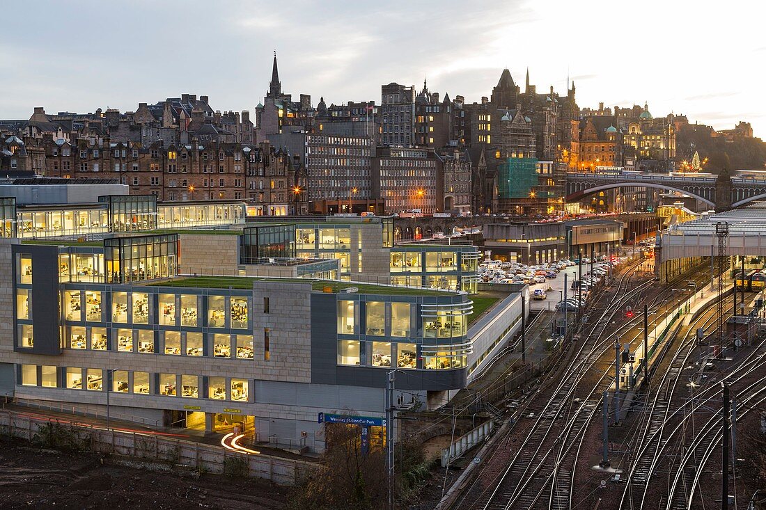 United Kingdom, Scotland, Edinburgh, listed as World Heritage, twilight on the center