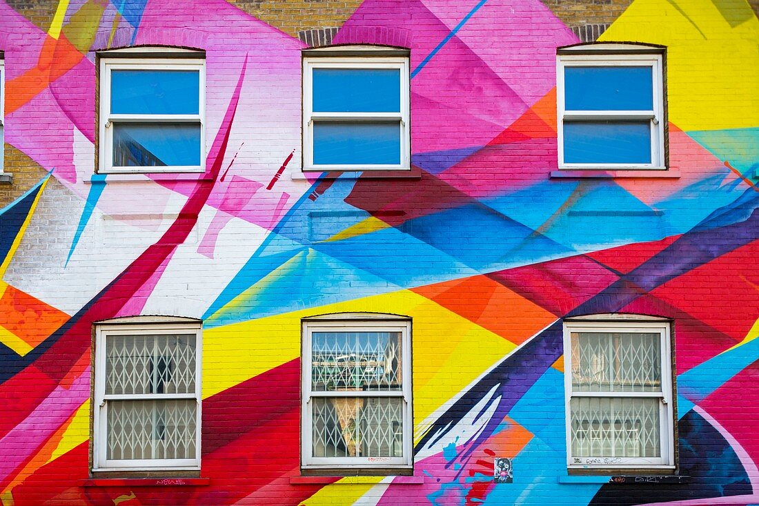 United Kingdom, London, Whitechapel / Brick Lanedistrict, Brick Lane, colorful mural