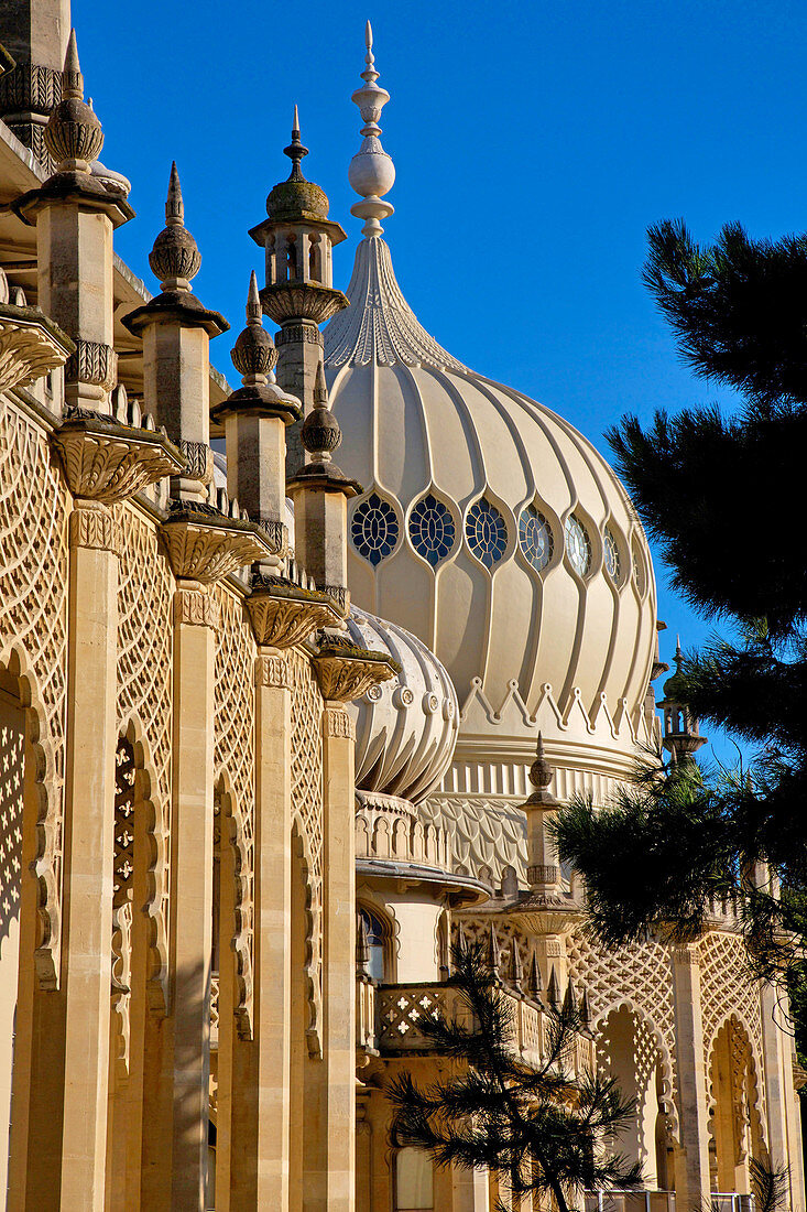 United Kingdom, Sussex, Brighton, facade of the Royal pavilion, old royal house build for the king George IV
