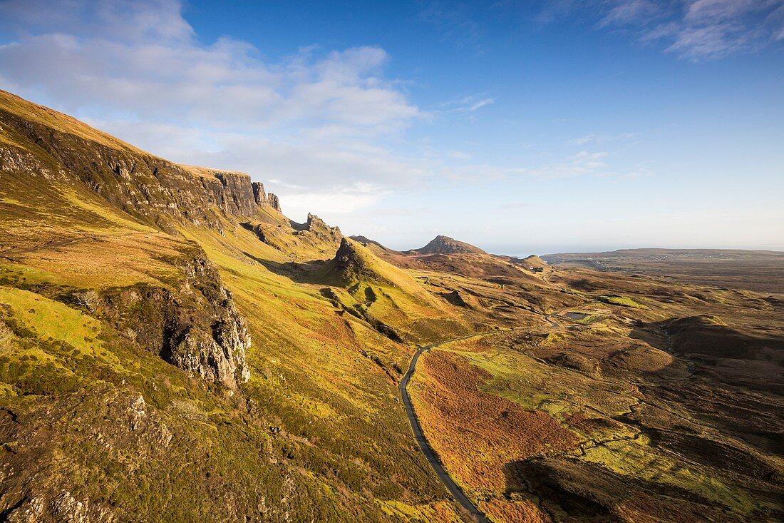 Vereinigtes Königreich, Schottland, Highland, Innere Hebriden, Isle of Sky, Halbinsel Trotternish, die Landschaft von Quiraing im Winter