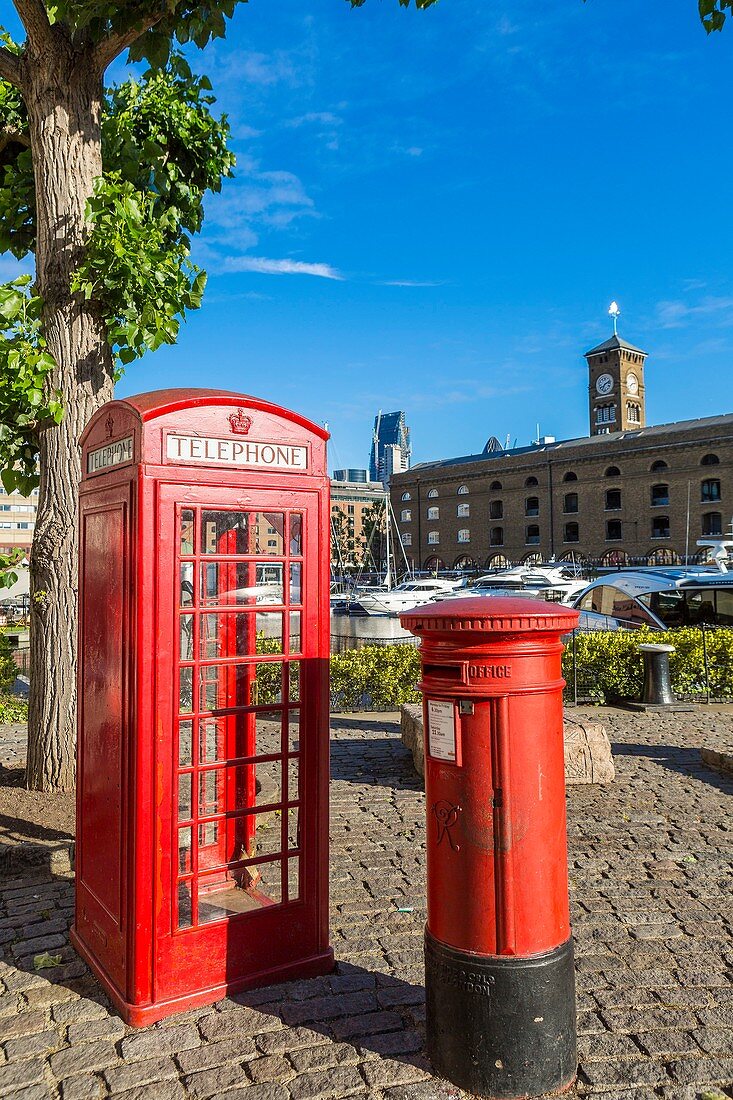 United Kingdom, London, Tower Hamlets district, St Katharine docks, mailbox and telephone booth