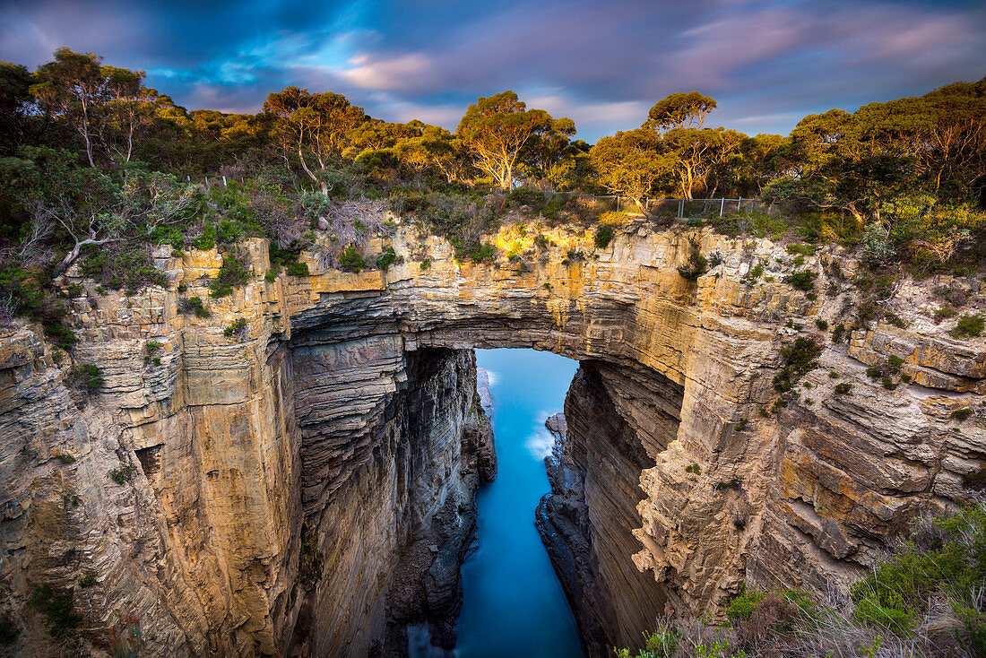 Felsbogen, Tasmans Arch, Tasmanischer Nationalpark, Tasmanien, Australien