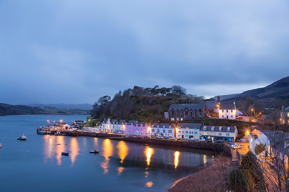 United Kingdom, Scotland, Highlands, Inner Hebrides, Isle of Sky, Portree, port at night