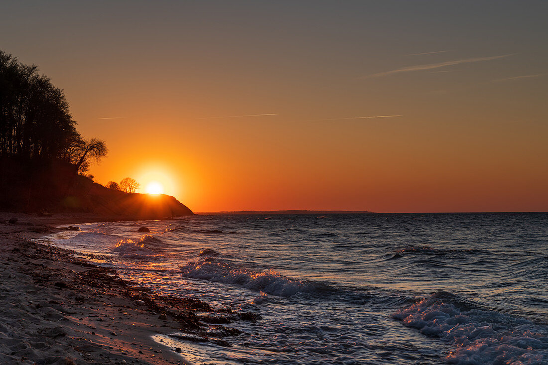 Sunset on the steep coast, Weissenhäuser Strand, Eitz, Baltic Sea, Ostholstein, Schleswig-Holstein, Germany