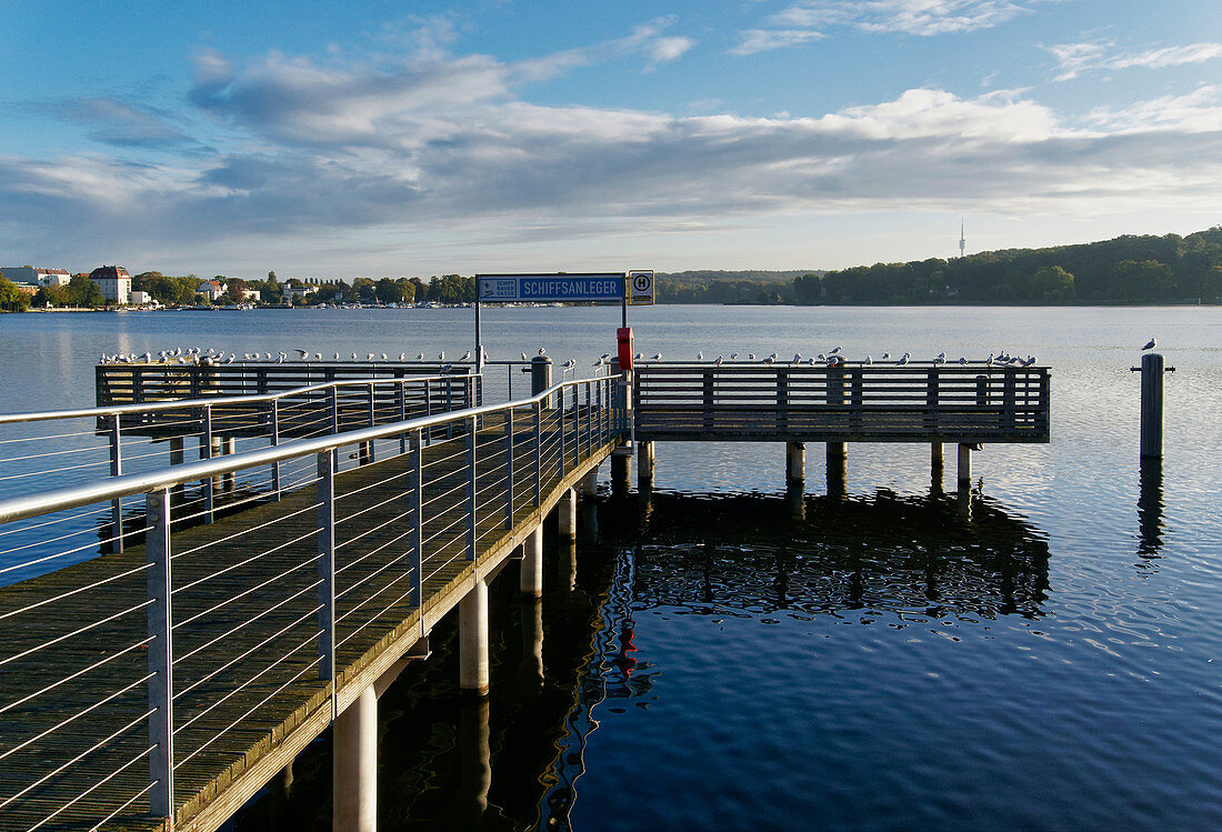 Ship landing stage, Deep Lake of the Havel, cultural location Schiffbauergasse, Potsdam, State of Brandenburg, Germany