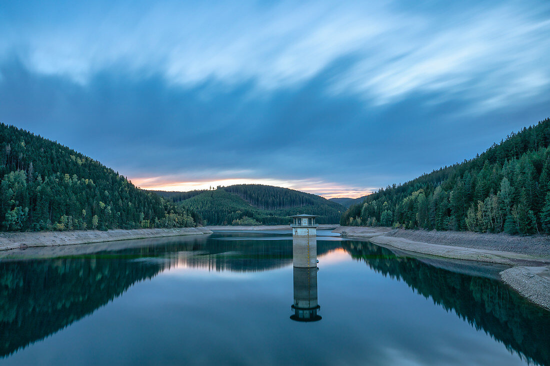 The Ohratalsperre at the blue hour, Luisenthal, Thuringian Forest, Thuringia, Germany, Europe