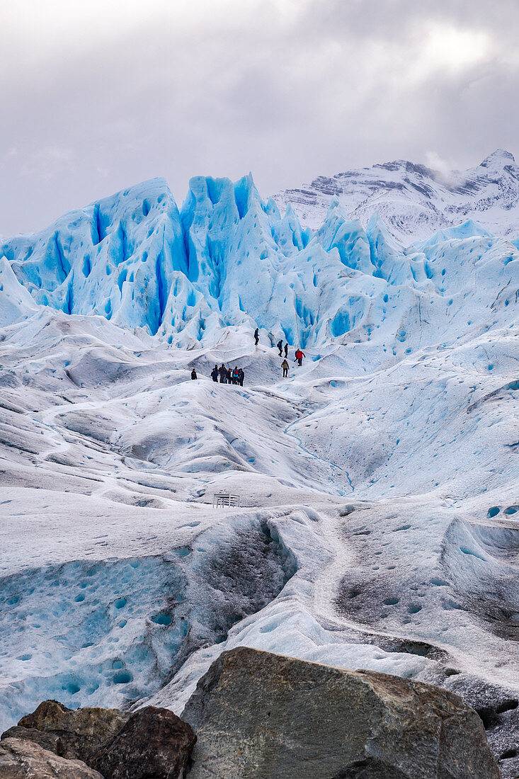 Argentinischer Teil von Patagonien, Provinz Santa Cruz, Nationalpark Los Glaciares, Wanderer auf dem Perito-Moreno-Gletscher