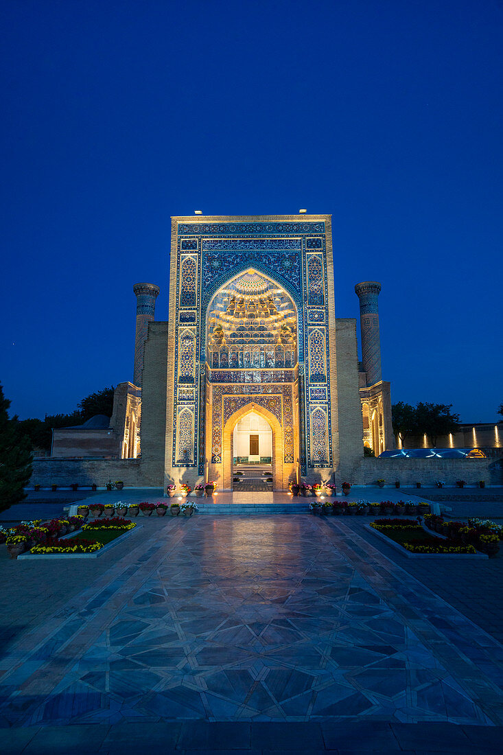 Tamerlane, Timur, Mausoleum in Samarkand in der Abenddämmerung, Sammarcanda, Usbekistan, Zentralasien