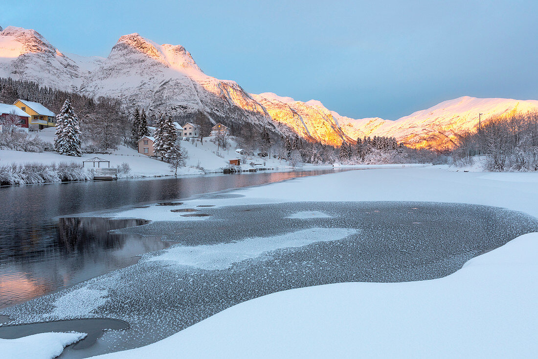 Bogen i Ofotne, Nordland, Norwegen