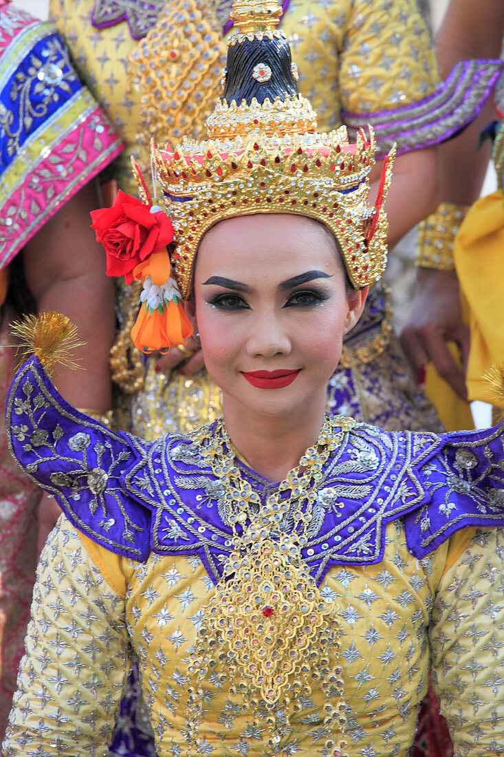 Thailand, Bangkok, thai traditional dancer, 