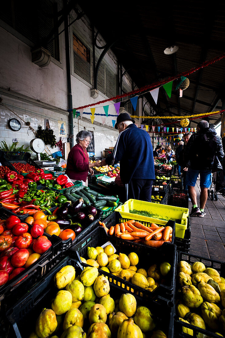 Obst am Marktstand, Mercado de Bolhão, Porto, Portugal, Europa