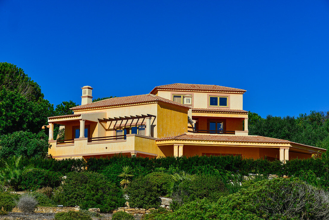 Herrlich gelegene Villa am Atlantik, Luz, Algarve, Portugal