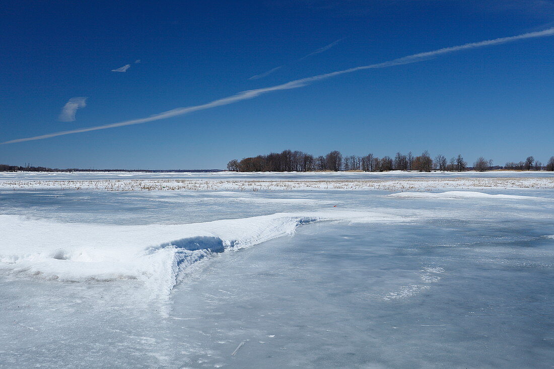 Saint Lawrence River in winter, Quebc, Canada