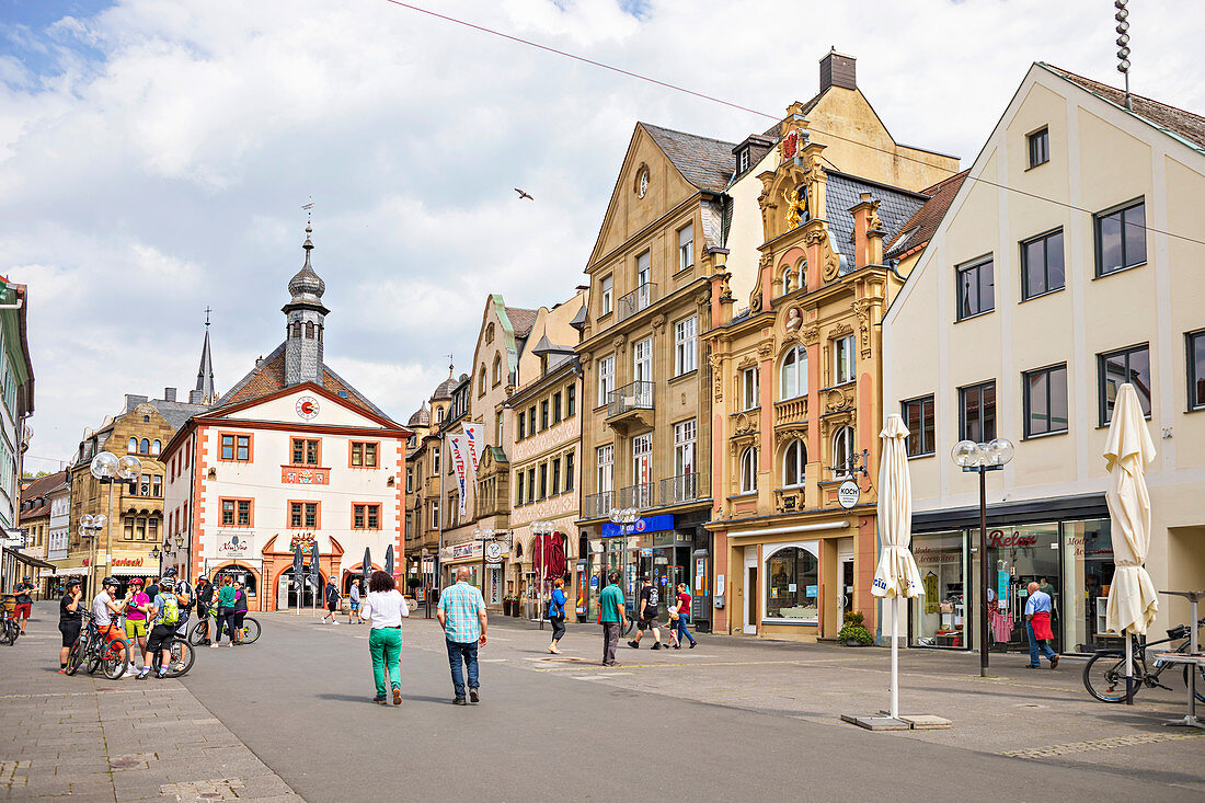 Fußgängerzone in der Altstadt von Bad Kissingen, Bayern, Deutschland