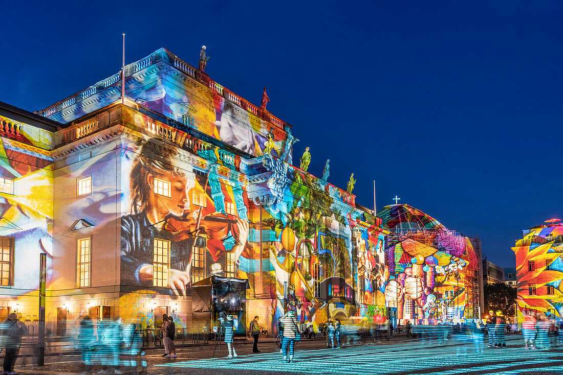 Festival of lights Berlin 2020, Bebelplatz, Staatsoper Unter den Linden, Berlin, Deutschland