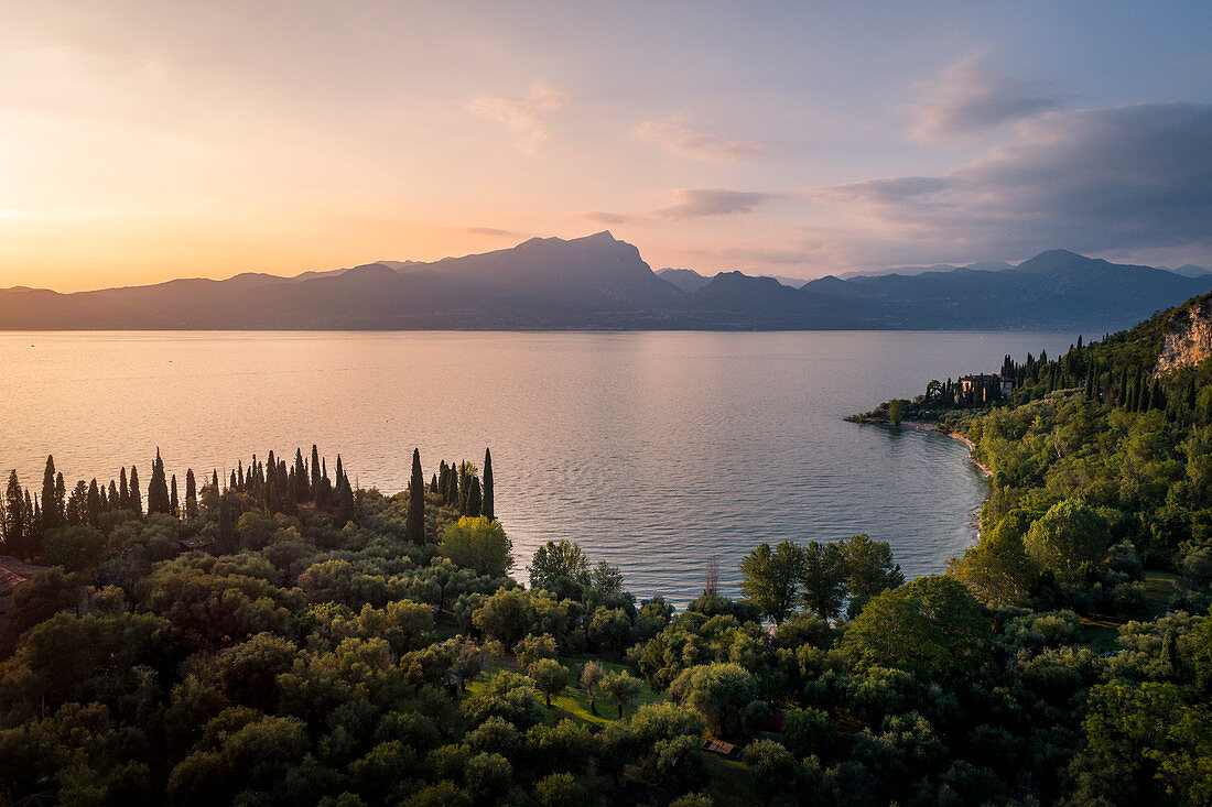 Punta San Vigilio, baia delle sirene, Garda, Garda Lake, Verona province, Veneto, Italy