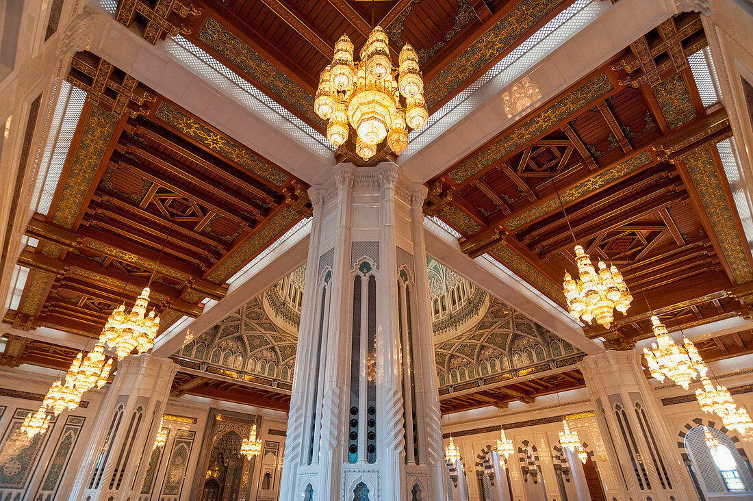 Große Sultan-Qabus-Moschee in Maskat, Oman