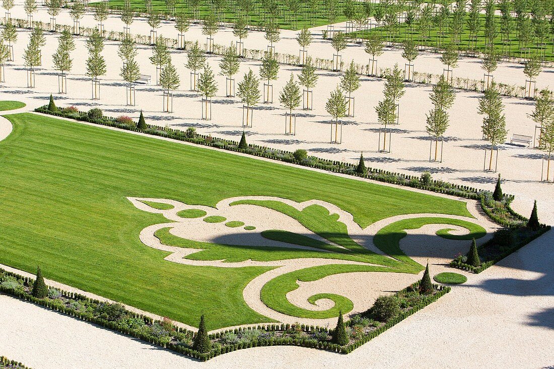 Frankreich, Loir et Cher, Loiretal, das von der UNESCO zum Weltkulturerbe erklärt wurde, Chambord, das königliche Schloss, die Jardins à la Francaise (französische Gärten)