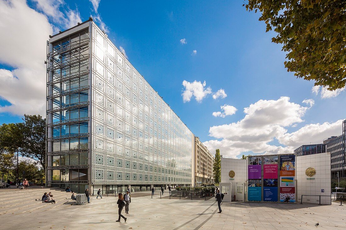 Frankreich, Paris, Institut du Monde Arabe (IMA), entworfen von den Architekten Jean Nouvel und Architecture-Studio