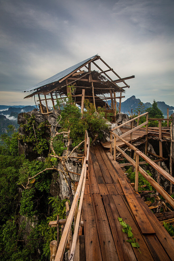 Aussichtspunkt in Vang Vieng, Laos, Asien