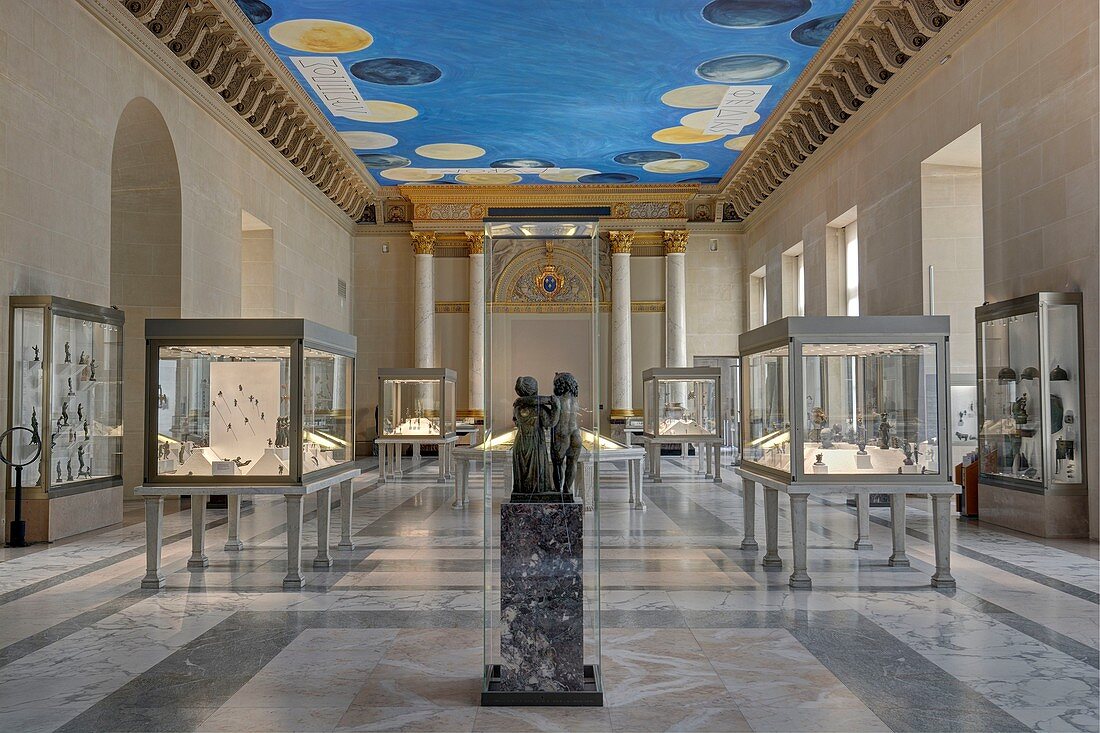 France, Paris, area listed as World Heritage by UNESCO, Louvre museum, ancient bronzes room, ceiling of 400 m2 by the american artist Cy Twombly the Ceiling painted between 2007 and 2009