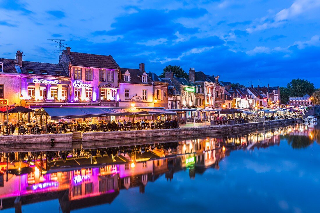 France, Somme, Amiens, Saint Leu district, Quai Belu on the banks of the Somme river at dusk