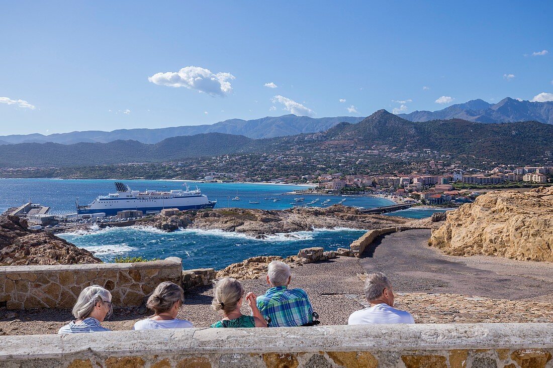 Frankreich, Haute-Corse, Balagne, île Rousse, Fähre im Hafen