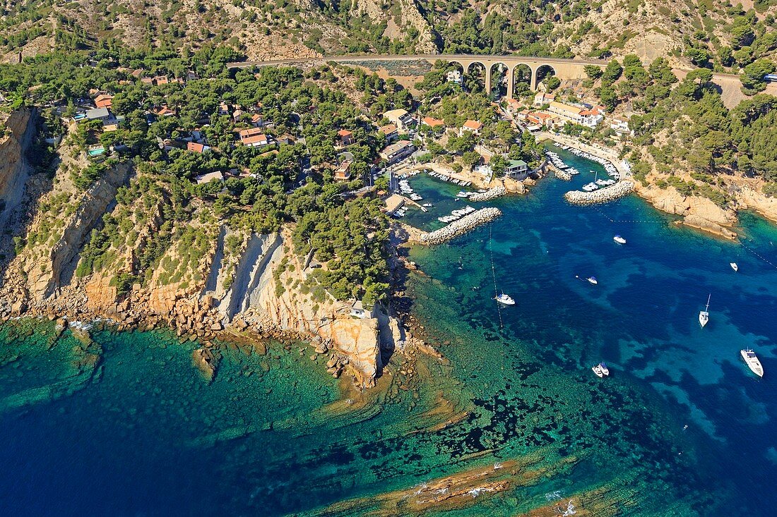 France, Bouches du Rhone, La Cote Bleue, Ensues la Redonne, Calanque de Mejean, the railway bridge (aerial view)