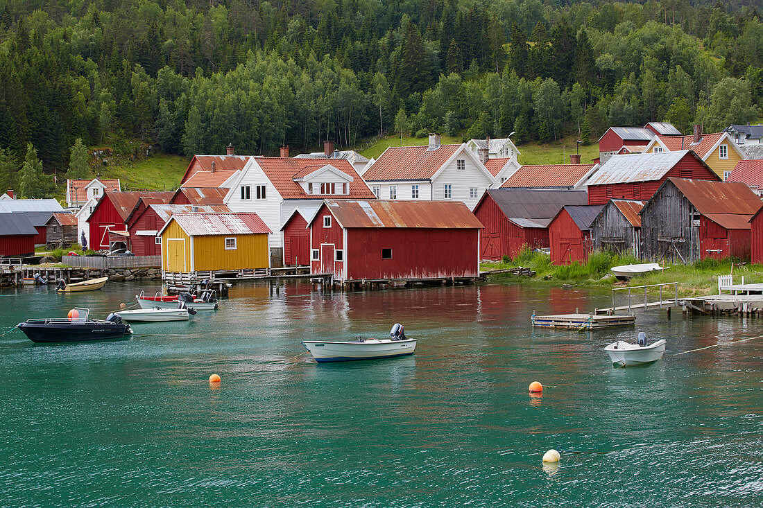 House, boathouse, boat, Solvorn at Lustrafjorden, Sogn og Fjordane, Norway, Europe