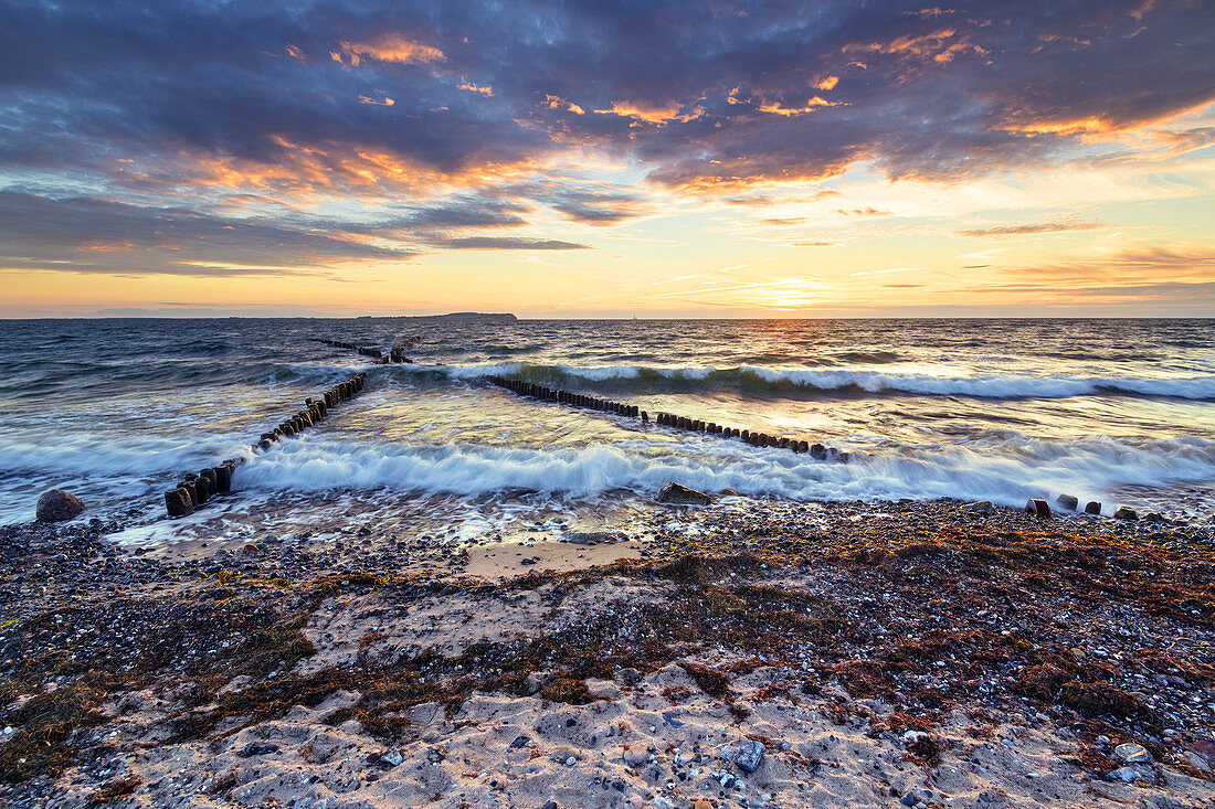 Sonnenuntergang, Strand, Kreuzbuhne, Ostsee, Dranske, Bug, Mecklenburg-Vorpommern, Deutschland, Europa 