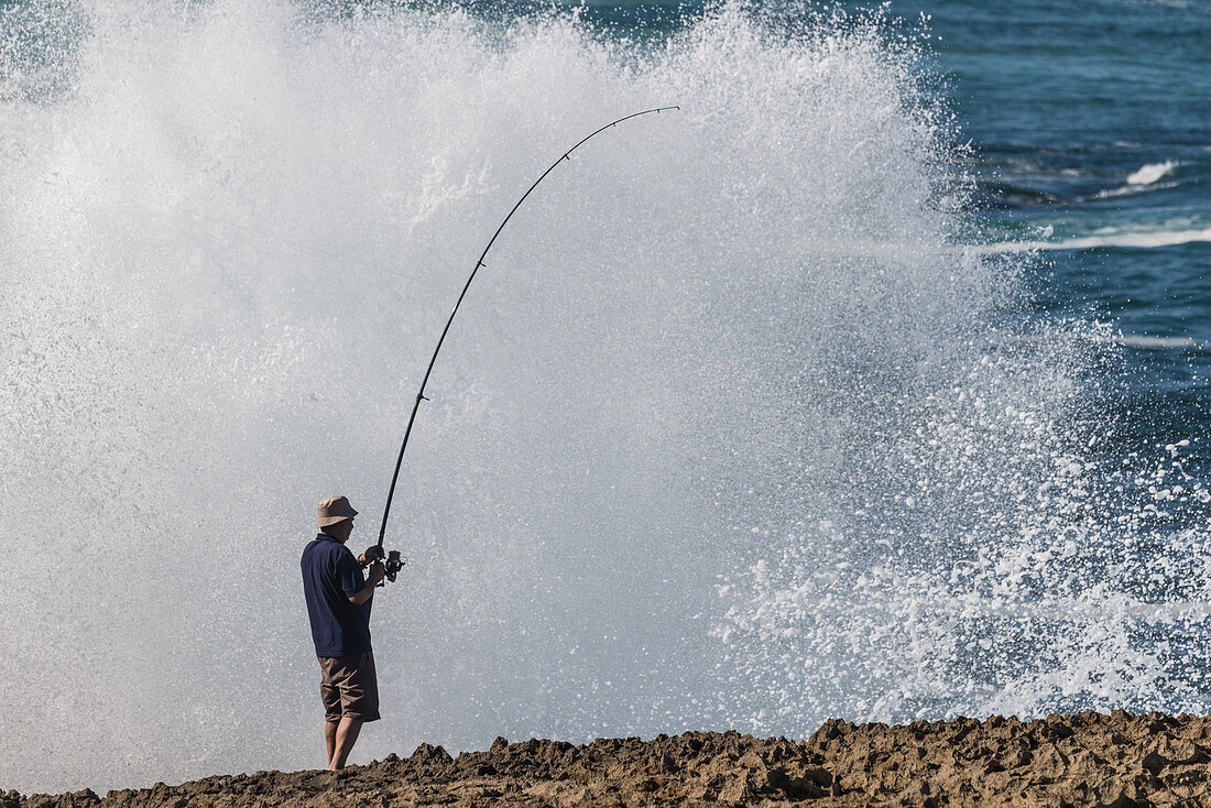 Fishing in extreme conditions in the Atlantic near Sintra.