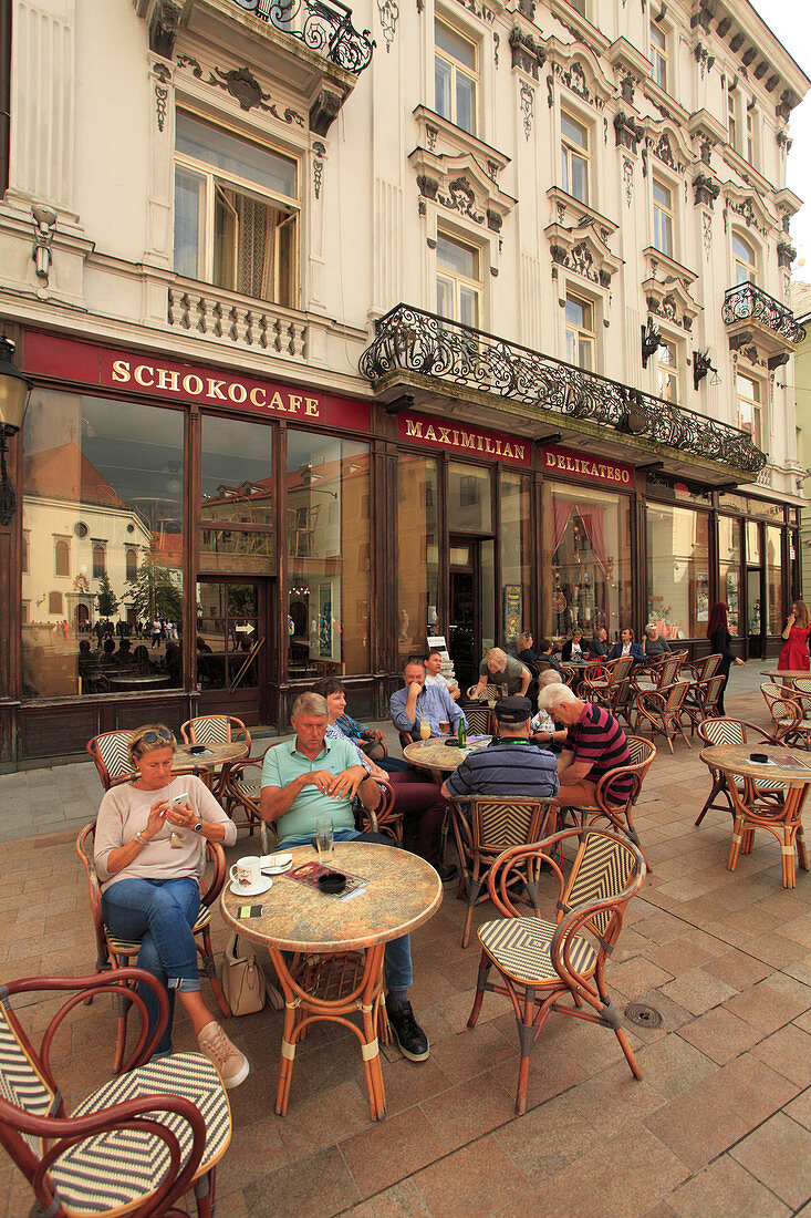 Slovakia, Bratislava, Old Town, street scene, cafe, people, 