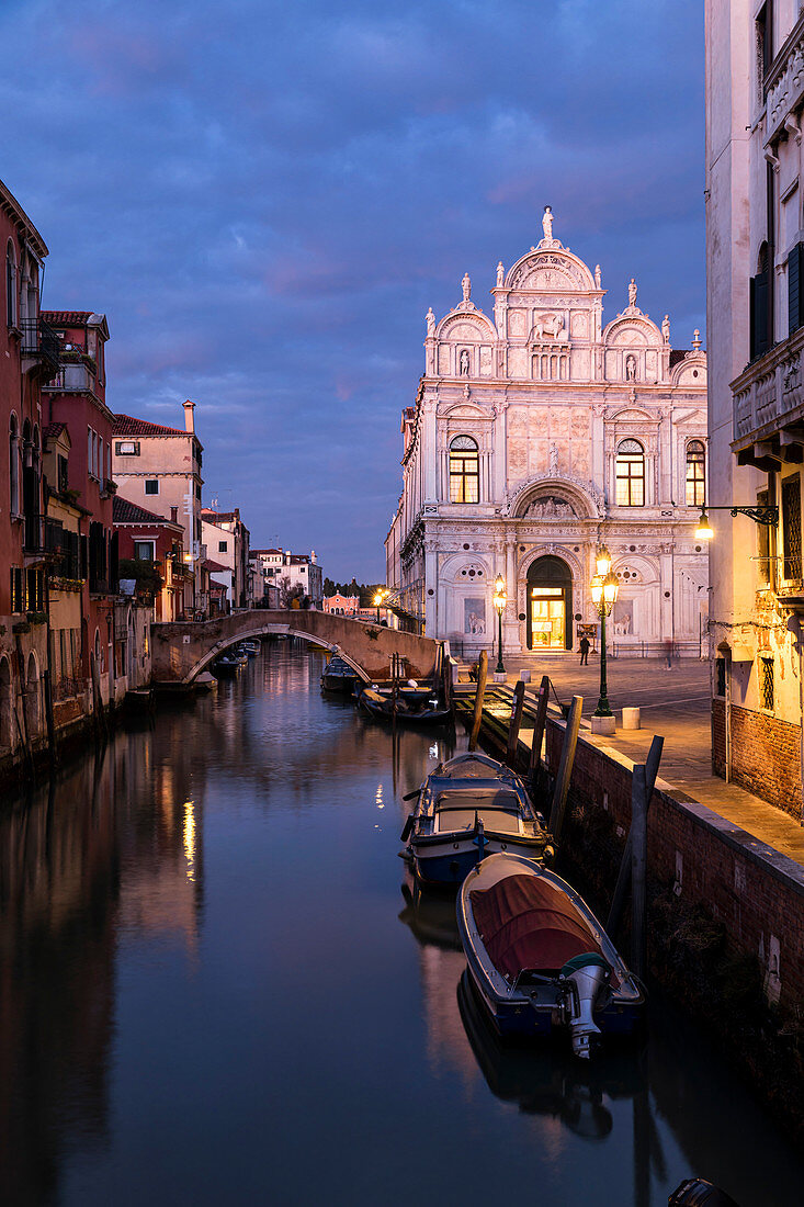 San Giovanni e Paolo Krankenhaus in der Abenddämmerung. Venedig, Venetien, Italien, Europa.