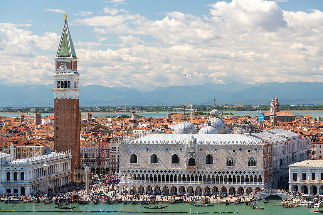 St Mark's Square and Doge's Palace seen from bell tower of San Giorgio Maggiore, Venice, Veneto, Italy