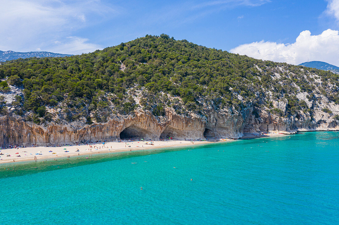 Der Strand von Cala Luna im Golf von Orosei liegt zwischen Dorgali und Baunei, Nuoro, Sardinien, Italien